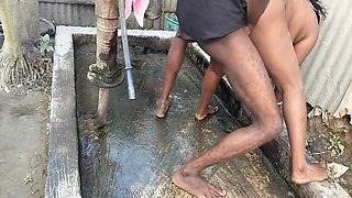 Bhabhi Ki Chudai Karte Samay Peshab Laga