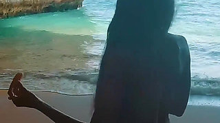 Ever Saw a Girl Fucking a Stand-up-paddle-board in the Ocean?