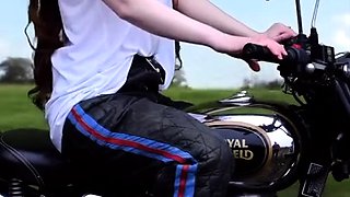 Naughty amateur teen has a voyeur fetish