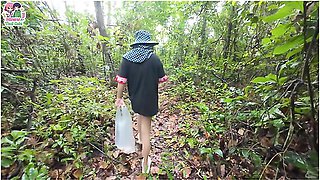 Thai Girl Walks And Shows Her Pussy On The Roadside Near A Rice Field