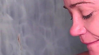 Fantasy Shower with Bombshell Rachel Ramsey