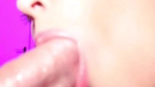 Lea Suce Dans Ce POV Jusqu'a Ce Que Son Ami Jouisse Dans Sa Bouche(2K) - Blowjob