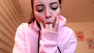 Hot Teen Chloe Toy Masturbates her Clit to Orgasm