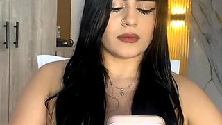 Kariina's Curvy Charm Sparks Wild Passionate Bedroom Heat