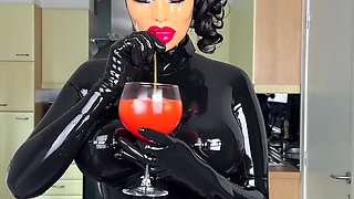 A Regular Day in My Rubber Life