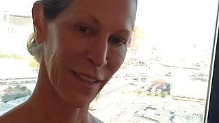 MILF Camgirl Jess Ryan Ass Shaking N Striptease