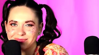 Close up teen pussy gaping action