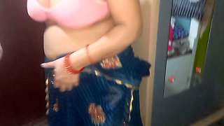 Beautiful bhabhi having romance with devai.