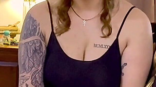 Stepmom Saw Your Dick Pics