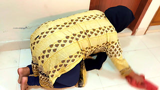 Arab Hot Maid Stuck: Please Hurry up & Fuck My Big Ass Then Get Me Out of Under Bed