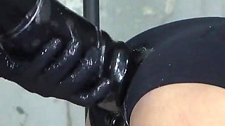 Anal Gape by Fist and Extra-large Dildo, Mistress Modify Masochist's Anal so That Anything Can Fit
