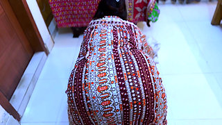 Beautiful Egypt Hot Stepmom Stuck Inside Table Now She Want Rough Anal From Me!