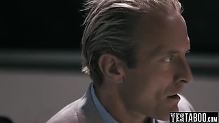 Huge Bum Stepmommy Fucks Former Teacher With Vanessa Vega And She Squirts