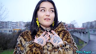 Coquettish Crystal Cherry POV Sex