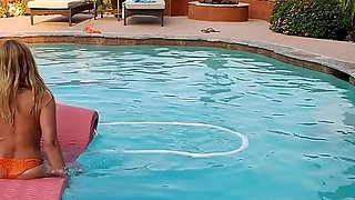 Dream MILF Skinny Dipping