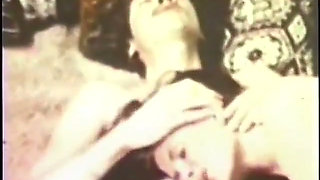 Hard vintage fuck on the bed