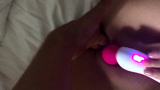 Amateur Close Up Squirting Masturbation
