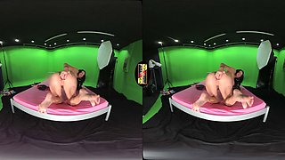 Mature beauty delivers sensual solo masturbation with intense american curves
