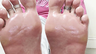 Oiled Mixed Ebony Soles Tease French Pedi JOI