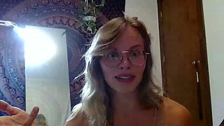 Webcam milf with breast milk live hardcore masturbate