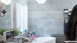 Battle For The Bathroom Reality Kings