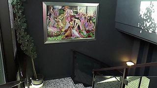 Bombshell secretary MILF enjoying in anal bang