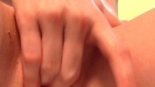 Oiling Body & Close up Real Creamy Fingering