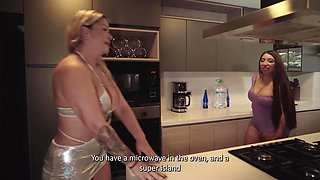 Hot threesome sex with two chubby Latinas that want to share a cock