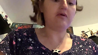 Huge Piss From My Bushy Pussy in My Mate’s Bedroom as the Bathroom Was Occupied!