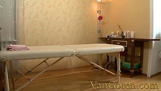 Smallish nubile greased and banged on rubdown table