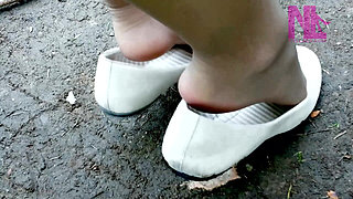 Light Dangling and Shoeplay in Cream Flats in the Park