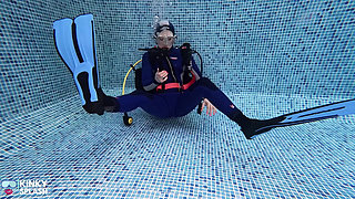 Underwater Scuba Strip Challenge & Vibe Climax