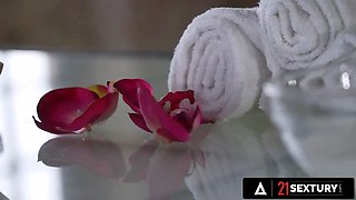 21 sextury - Asia Vargas' tight bum opened up in oily massage fuck