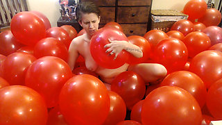 Big bundle of red balloons nude