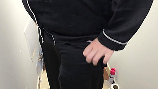 This Is What It Looks Like When My Wife Pees