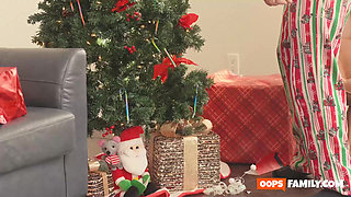 Merry Christmas, Stepdaddy! Here's the best hardcore porn ever!