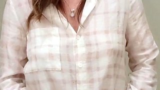 Hot amateur webcam teen masturbates for their fans