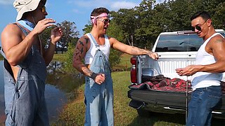 NAKEDSWORD Josh Moore Takes On Cade Maddox Thick Cock