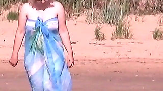 Golden Rain 61-pee in Nature