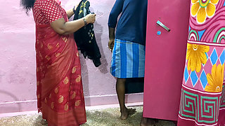Desi Aunty Screams in Hurt While Having Anal Sex.