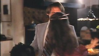 Girls Out West Amateur teenie fingers her hairy muff