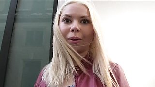 So hot Diana Dali's outdoors video