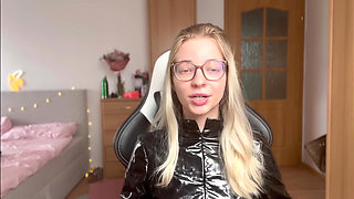 All You Need to Know About Latex Fetish (pvc, Leather)