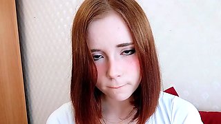 Amateur young teen solo masturbation on her livingroom
