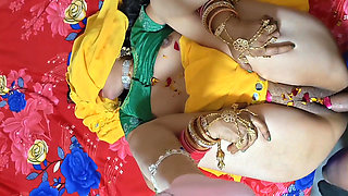 Desi Mast Maal Ko Ghar Bulakar Saree Utha kar Choda