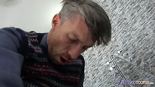 Nerd inspector is shocked by fitness cougar - sport guest rooms