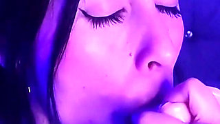 Horny Colombian Pussy Masturbate and Play with Her Tits