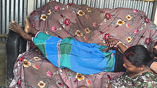 Housewife Massaged with Oil on Her Head and Fucked Her Fucking Sex