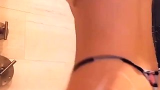 Big boob brunette masturbates on webcam