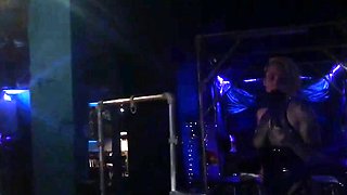 Amateur sorority babes go lesbian for wild party